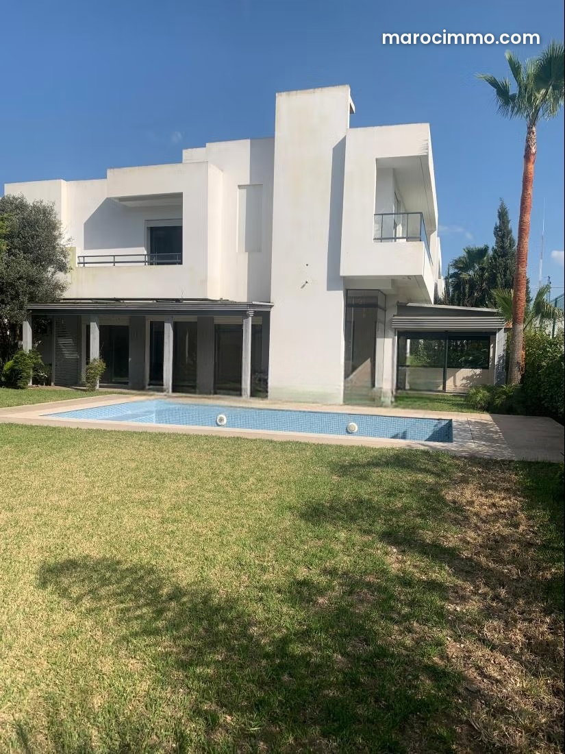 500 m² Villa with Pool and Garden for Rent in Ville Verte, Bouskoura — Bouskoura