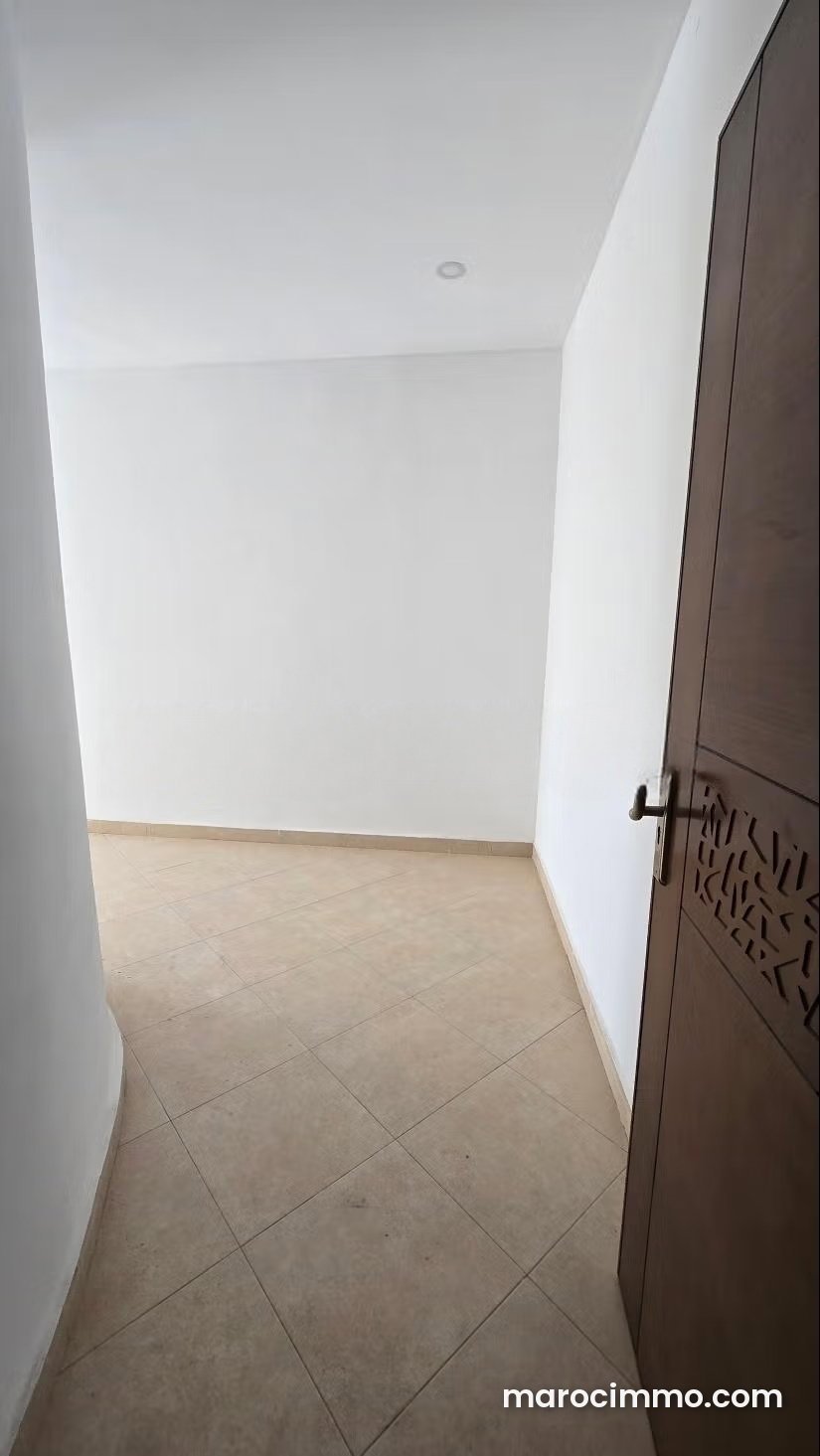 92 m² Furnished Apartment for Sale in Tetouan Medina — Tetouan