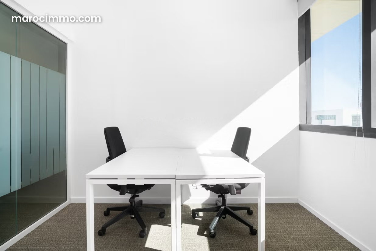 Bureau à louer Riyad Rabat dans immeuble sécurisé — Rabat