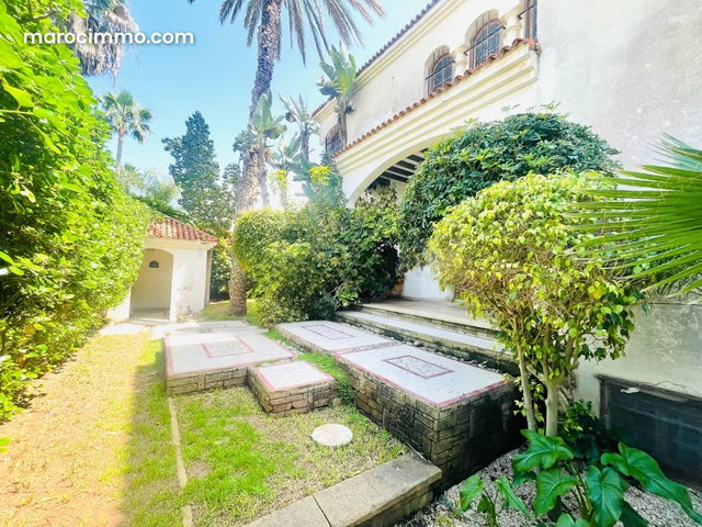 Californie vente d'une superbe villa de 1005 m² — 4