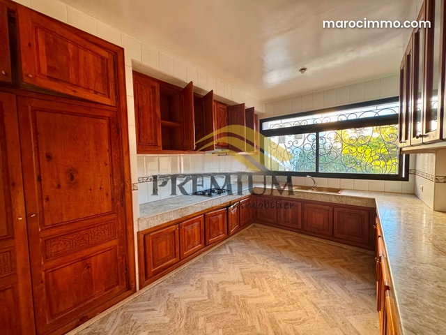 Luxury Villa for Rent in Harhoura with Sea View — 5