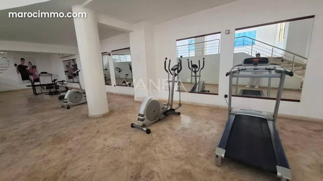 Beautiful 2-Bedroom Apartment with Pool and Gym — 4