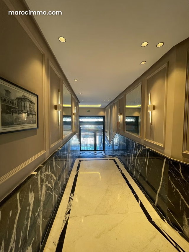 A vendre Superbe studio meublé avec vue dégagée à Ain Diab /Anfa sup — 4