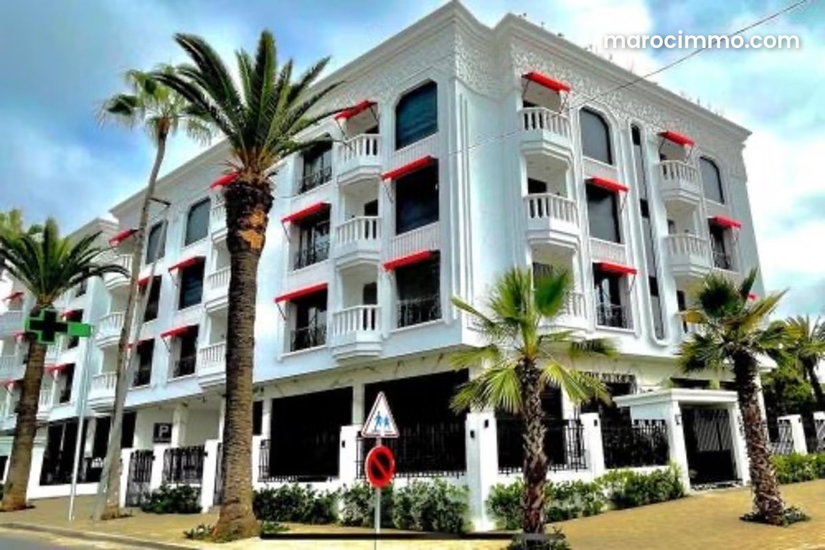 A vendre Superbe studio meublé avec vue dégagée à Ain Diab /Anfa sup