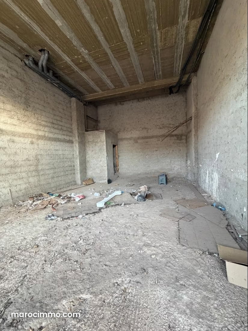 56 m² Commercial Premises with Garage for Rent in Oulfa, Casablanca — Casablanca