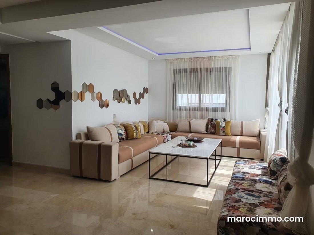 185 sqm Apartment with Terrace in the De La Plage District, Tangier — Tangier