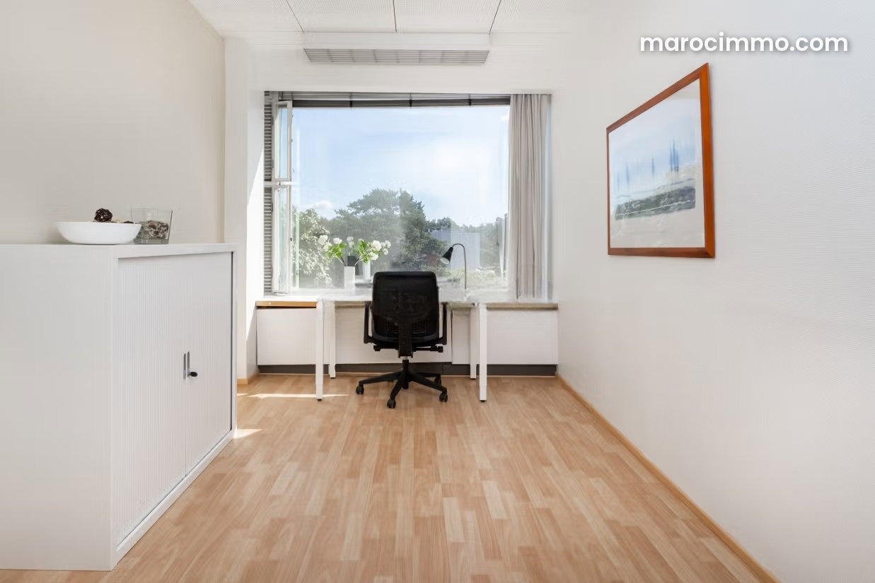 Office for rent in Champ de Course, Fez, secure building — Fez