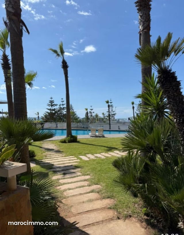 Bel appartement meublé vue sur mer — Dar Bouazza