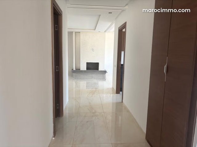 Beautiful apartment for rent in El Menzeh. 110 sqm. Fully equipped with pool and fireplace — 5