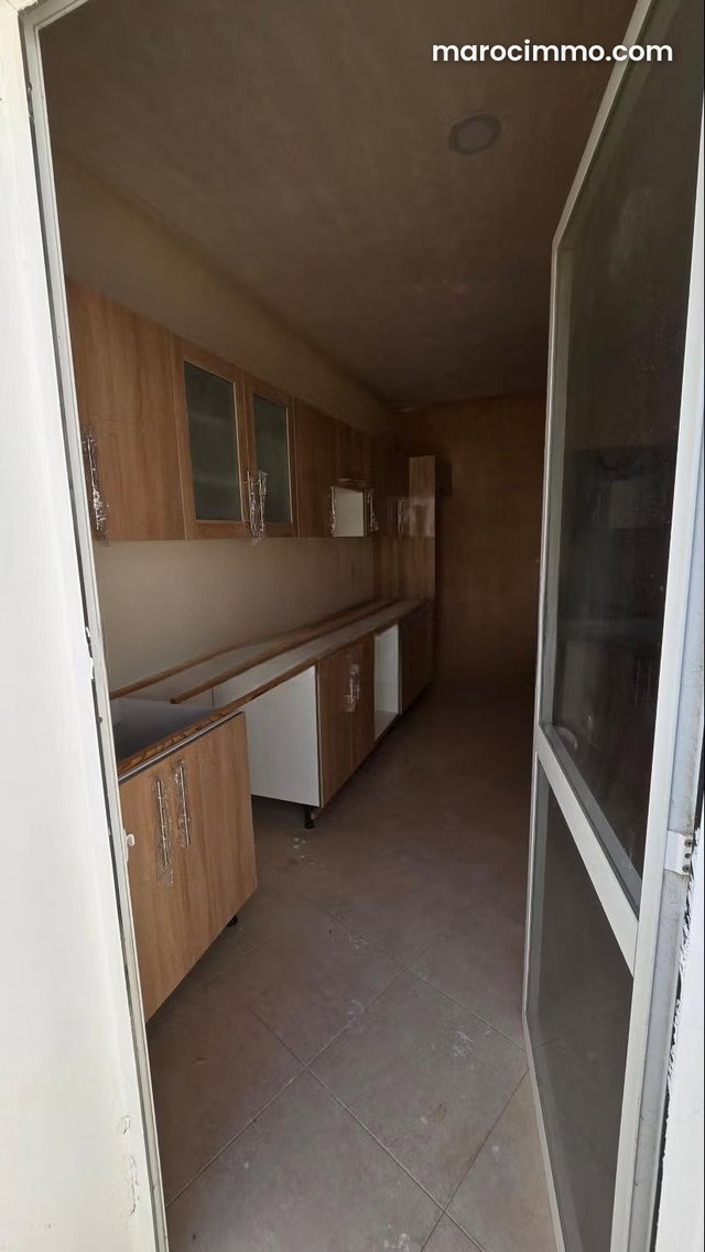 Bel appartement à vendre à Medina. 2 belles chambres. Vue exceptionnelle sur les montagnes, porte blindée — 5