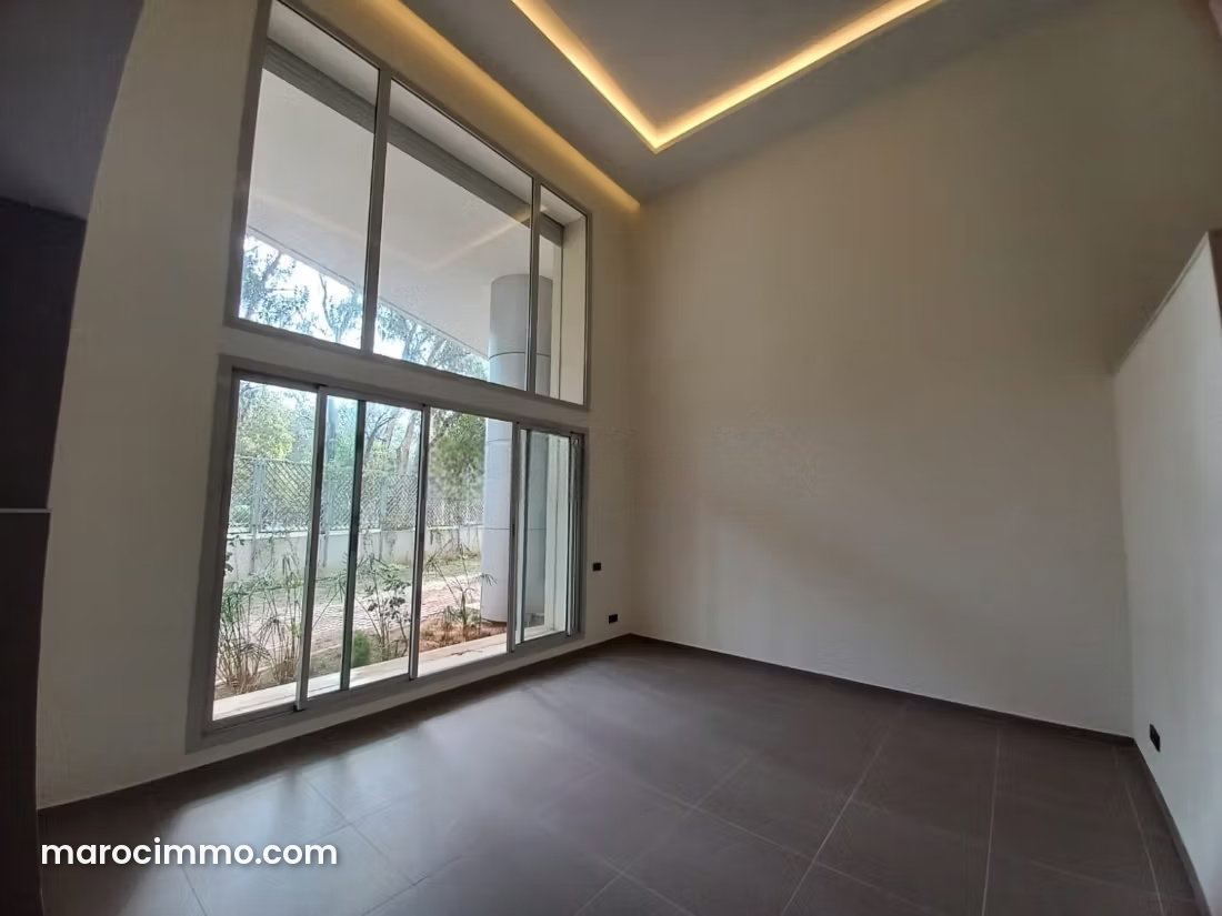 Duplex with terrace and primary suite, Haut Agdal, Rabat — Rabat