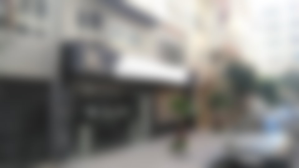 محل تجاري فسيح للبيع بحي المستشفيات في الدار البيضاء