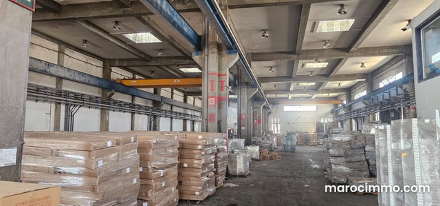 Usine industrielle de 2.500 m2 de surface couverte 1.500 m de surface non couverte avec 1.000 KVA de puissance électrique en plein zone industrielle de Oulad ziane Ain sebaa a la location — 4