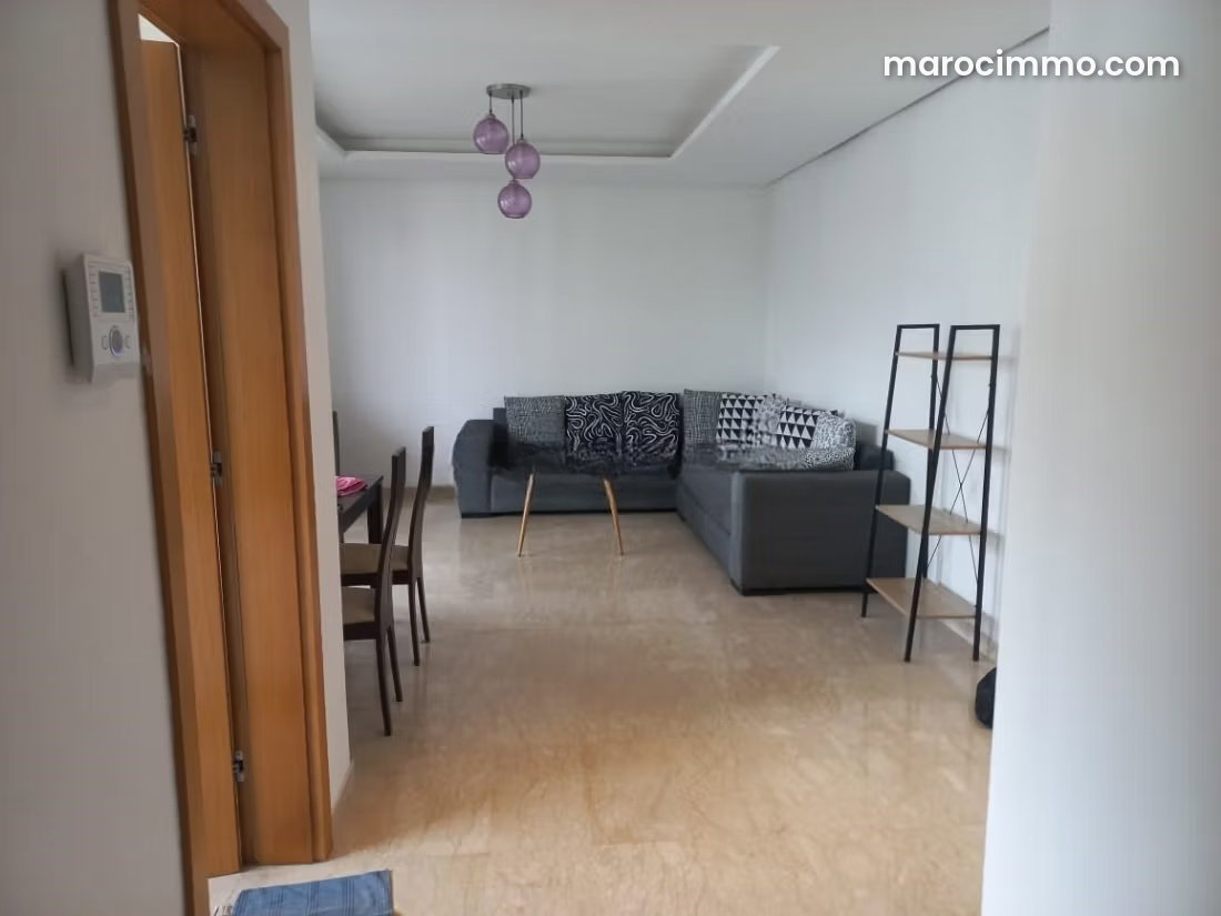 شقة مفروشة بإطلالة على البحر للإيجار بحي باب البحر سلا — سلا
