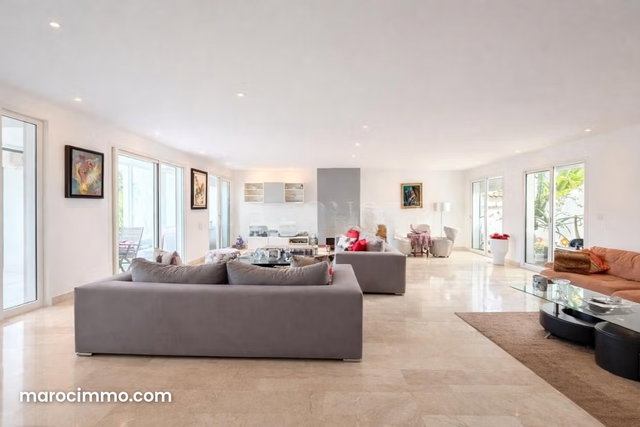 À VENDRE – Superbe villa en résidence privée très prisée à Dar Bouazza — 5