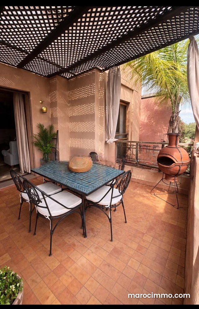 Vend appartement à Route de l'Ourika. 2 belles chambres. Climatisation et piscine — 2