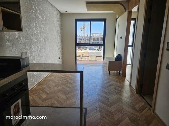 Appartement en location à Hermitage. Surface de 41 m². Fenêtres avec double vitrage et porte blindée — Casablanca
