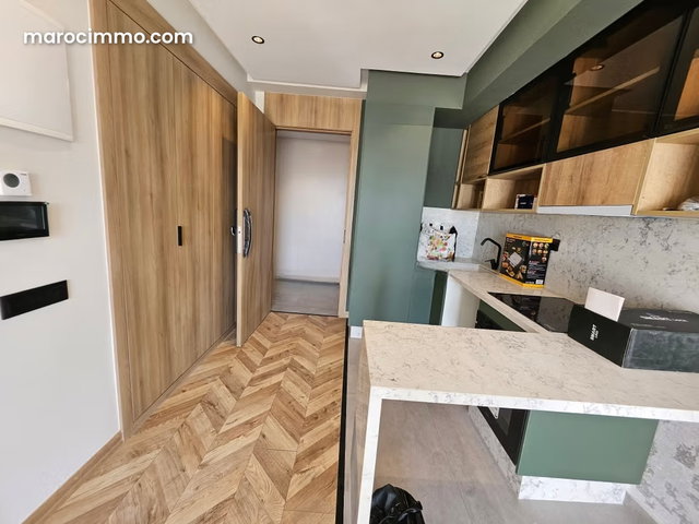 Appartement en location à Hermitage. Surface de 41 m². Fenêtres avec double vitrage et porte blindée — 4