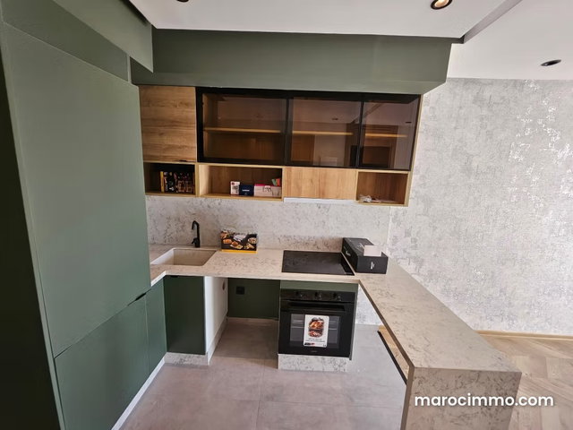 Appartement en location à Hermitage. Surface de 41 m². Fenêtres avec double vitrage et porte blindée — 2