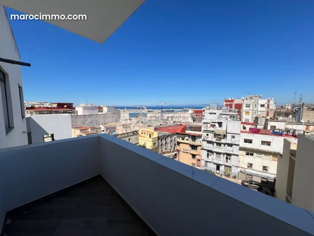 Sea-View Apartment in the Heart of Tangier City Centre — Tangier
