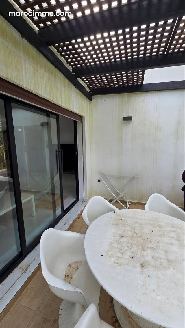 Vend appartement à M'Diq. Superficie 50 m². Meublé — 4