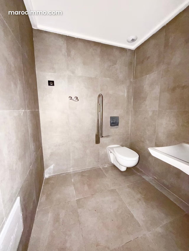 Luxury Office for Rent in Casablanca Finance City. 154 m² Area — 5
