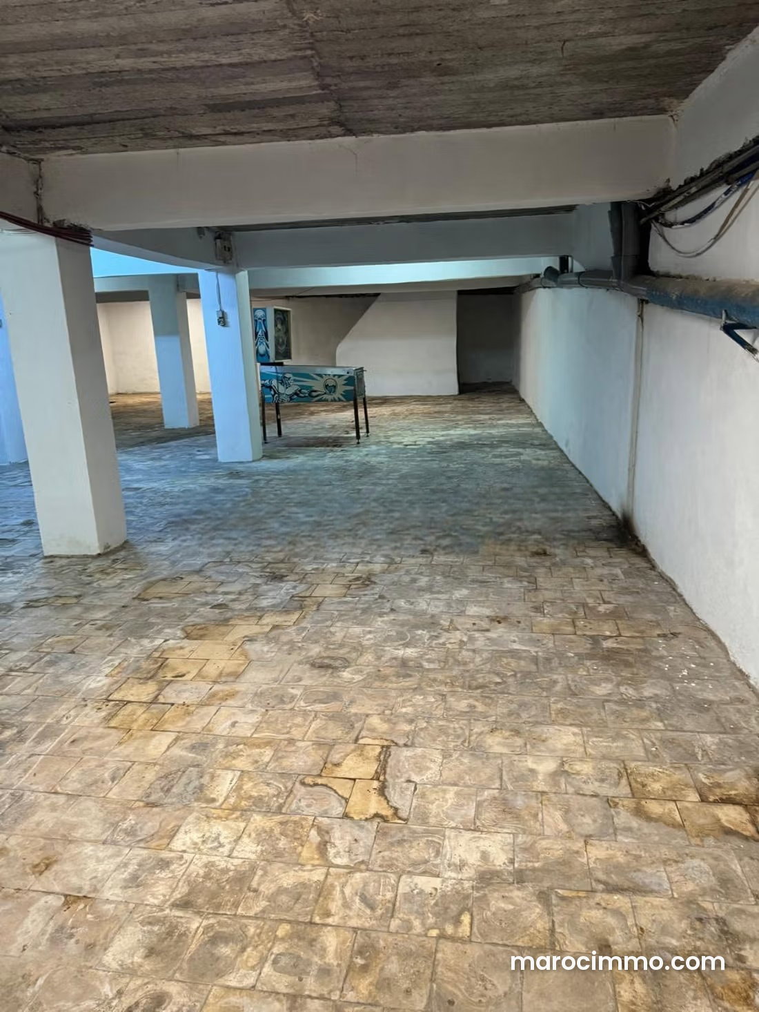 Local commercial 440 m² sur deux niveaux à Roches Noires Casablanca — Casablanca