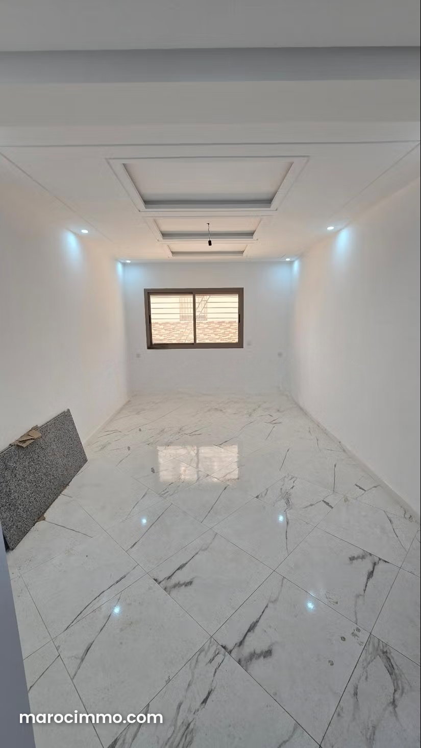 Modern Apartment with Terrace for Sale in Mdiq — Mdiq