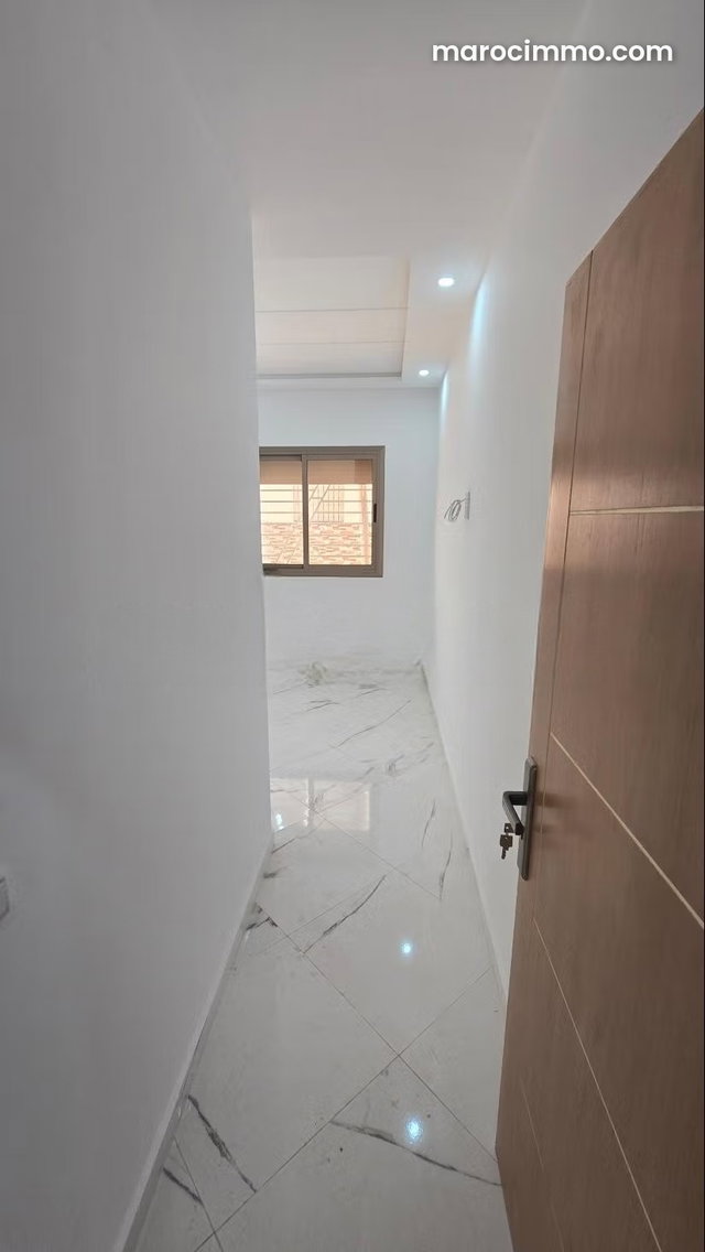 Appartement en vente à M'Diq. 2 pièces. Double vitrage et porte blindée — 5