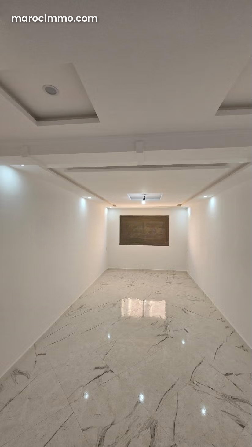 New-build apartment with mountain views in M'Diq — Mdiq