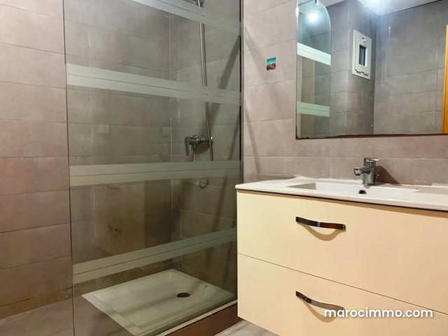 Appartement vide à louer — 4