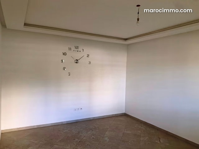 Appartement vide à louer — 2
