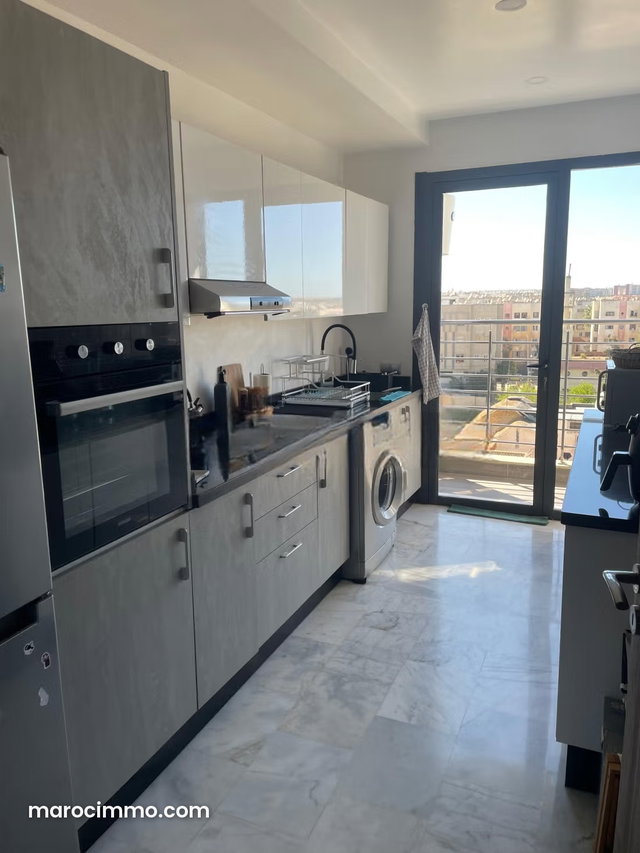 Appartement à louer à Sidi Maarouf. 3 pièces. Meublé — 4