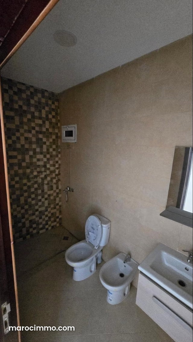 Bel appartement à vendre à Medina. Surface de 94 m². Porte blindée et système de double vitrage — 5