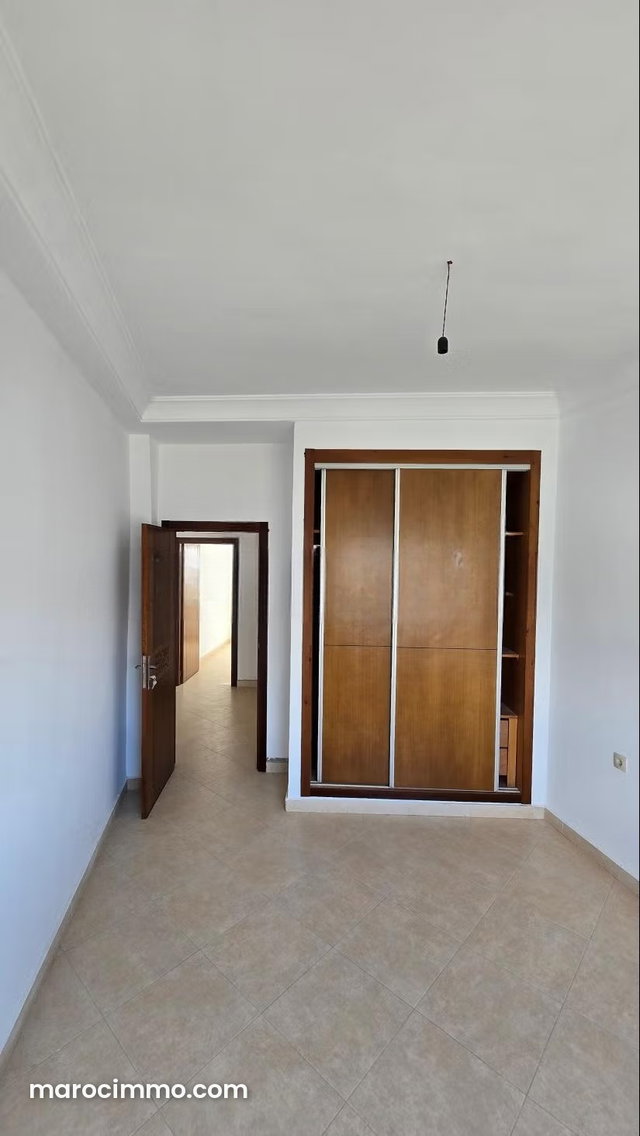 Bel appartement à vendre à Medina. Surface de 94 m². Porte blindée et système de double vitrage — 2