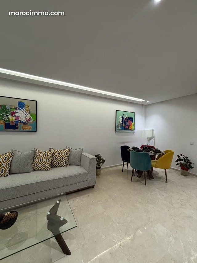 Appartement en vente à Bourgogne Ouest. Superficie 57 m². Porte blindée et résidence sécurisée — 3