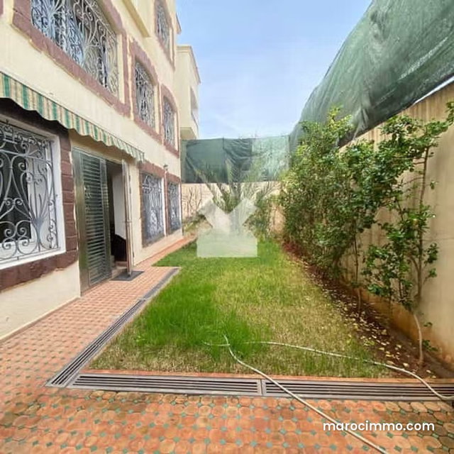 Villa à Vendre de 294.0 m² à Casablanca, Nassim — 5