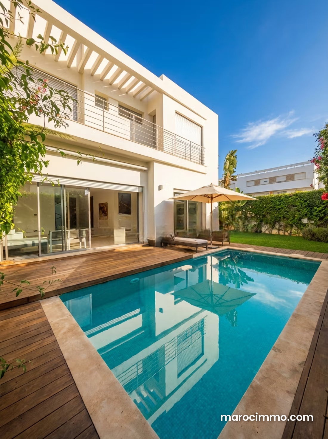 Villa 405 m² avec piscine et jardin, Dar Bouazza, haut standing — Dar Bouazza