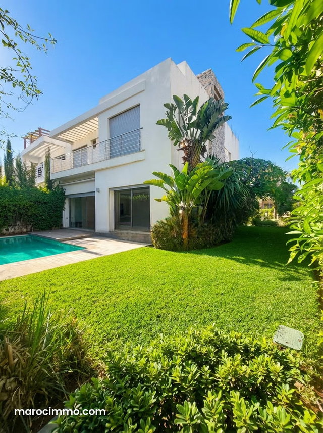 Découvrez cette magnifique villa située à Dar Bouazza — 3