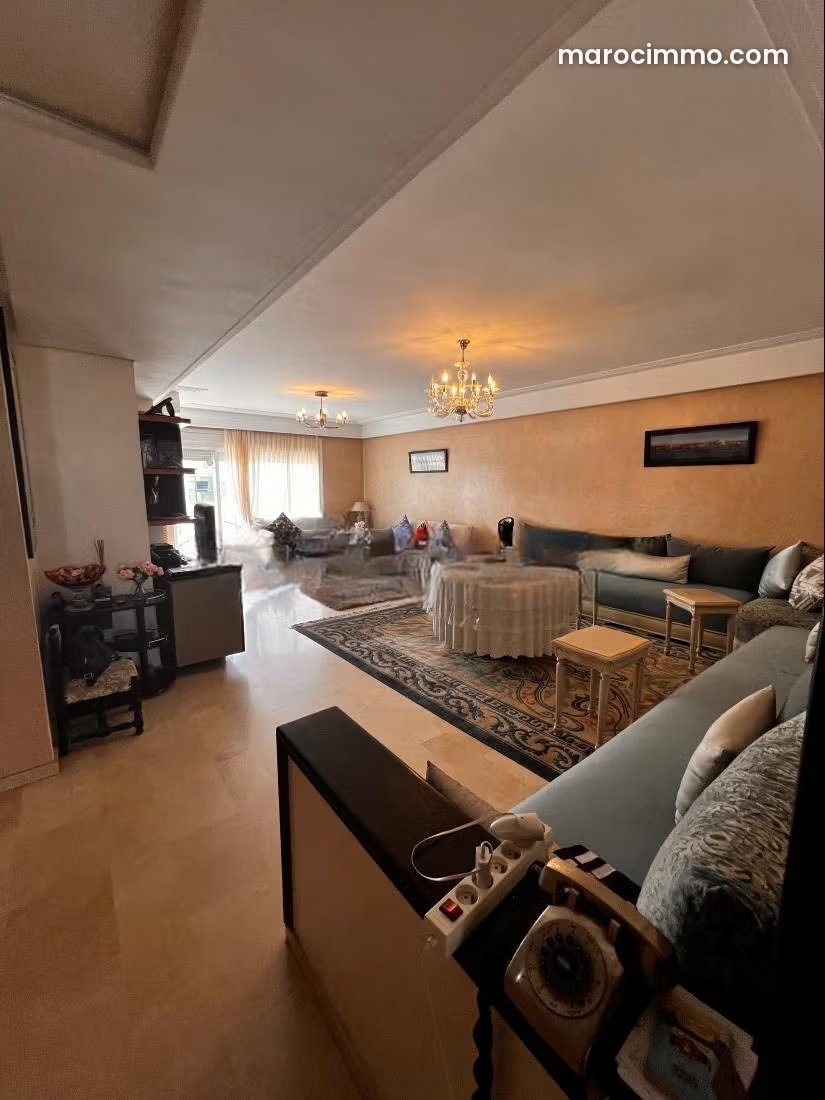 Spacious 160 sqm Family Apartment with Unobstructed Views, Racine, Casablanca — Casablanca