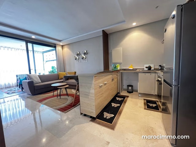 Splendide studio meublé à louer sur CFC — 3