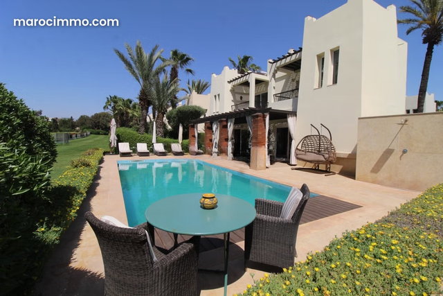PREMIUM. Villa meublée avec piscine privée — 2