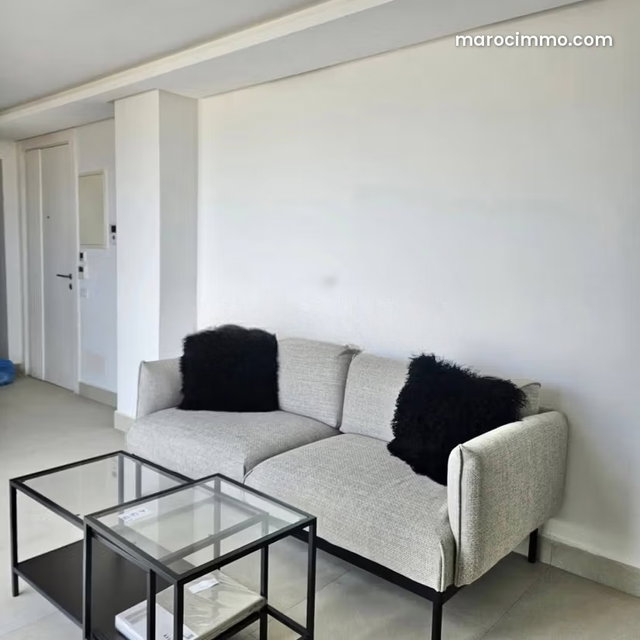 Luxury Furnished Studio in Bourgogne EST 7500 Dh — 4