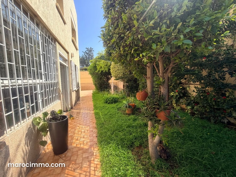 House for sale oasis