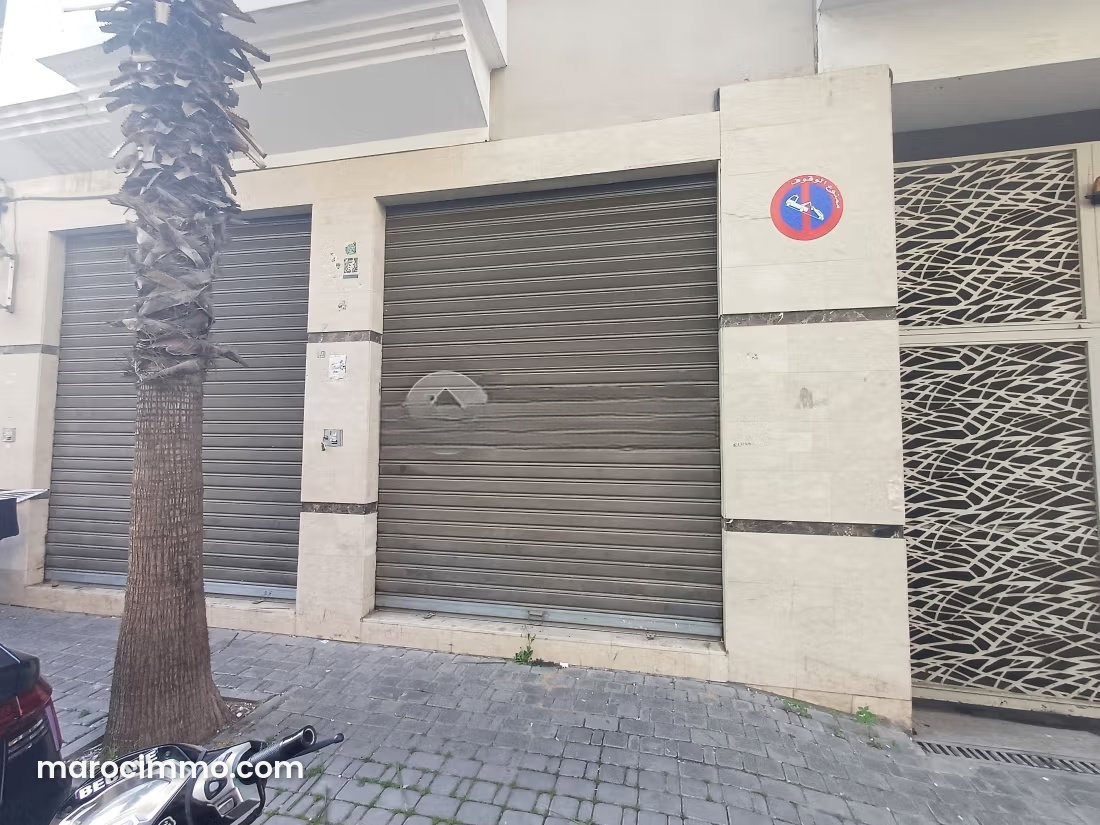 42 m² Commercial Unit for Sale in Belvédère, Casablanca — Casablanca