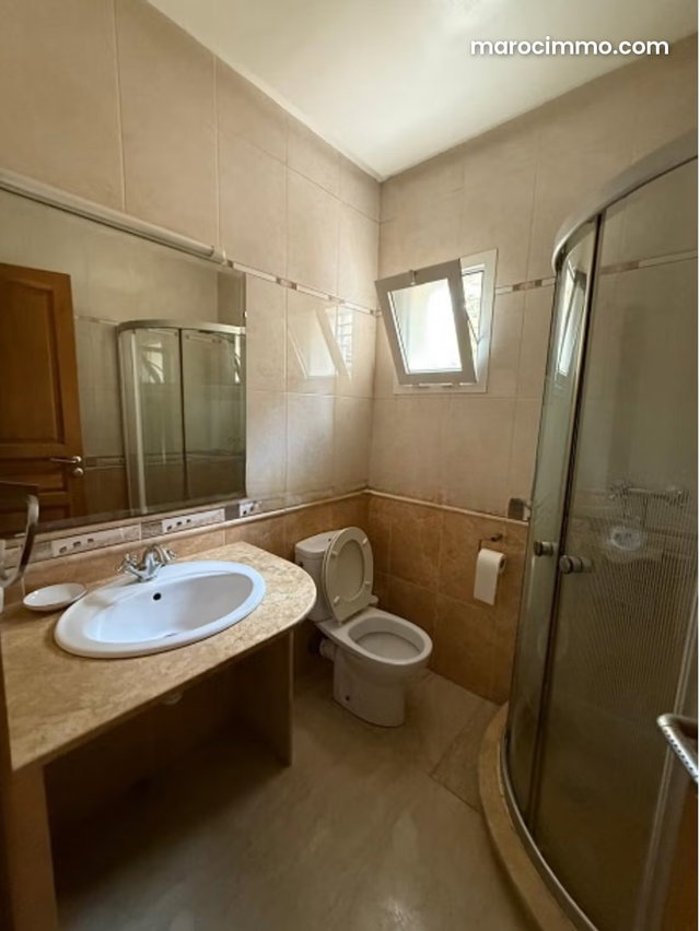Superbe villa à louer en Hassan Centre Ville Rabat — 3