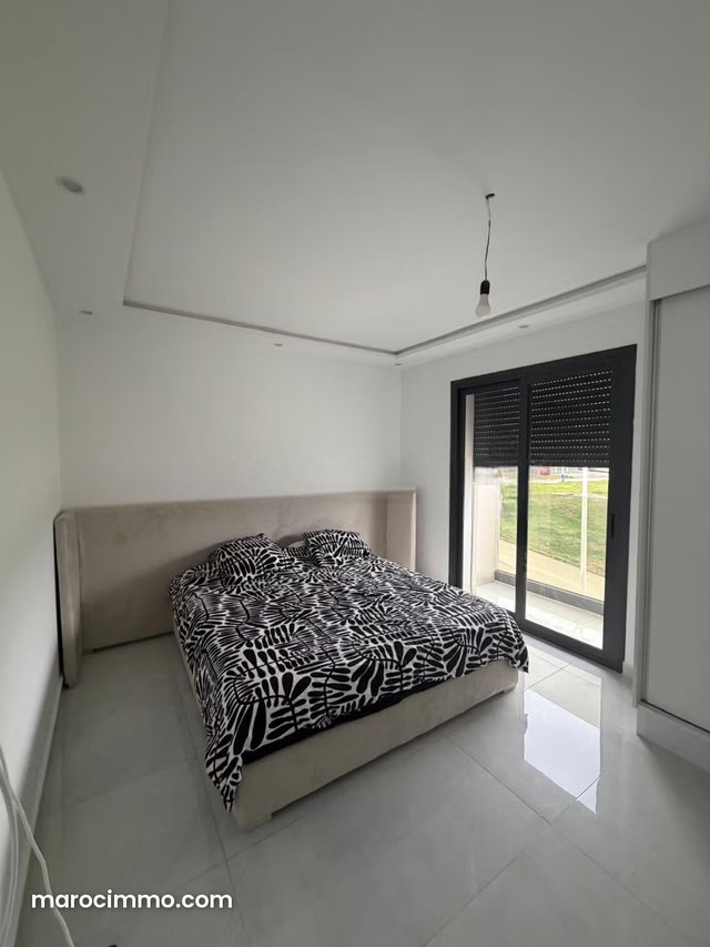 Villa de haut standing à vendre à M'Diq. 5 belles chambres. Meublé — 2