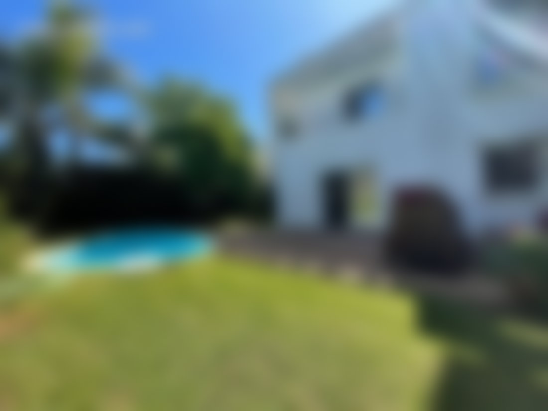 Villa 350 m² avec piscine et jardin à Aïn Diab, Casablanca