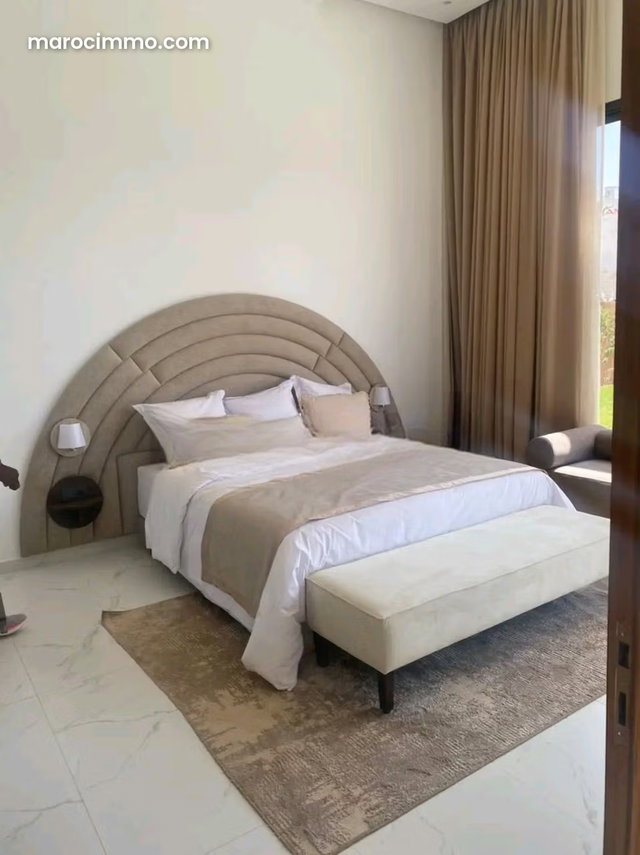Luxurious Villa for Rent in Route Amizmiz. 300 m² Surface. — 4