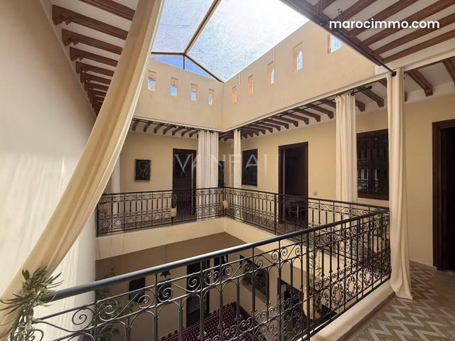 Beau riad de 4 chambres à coté palais El Badi — 3